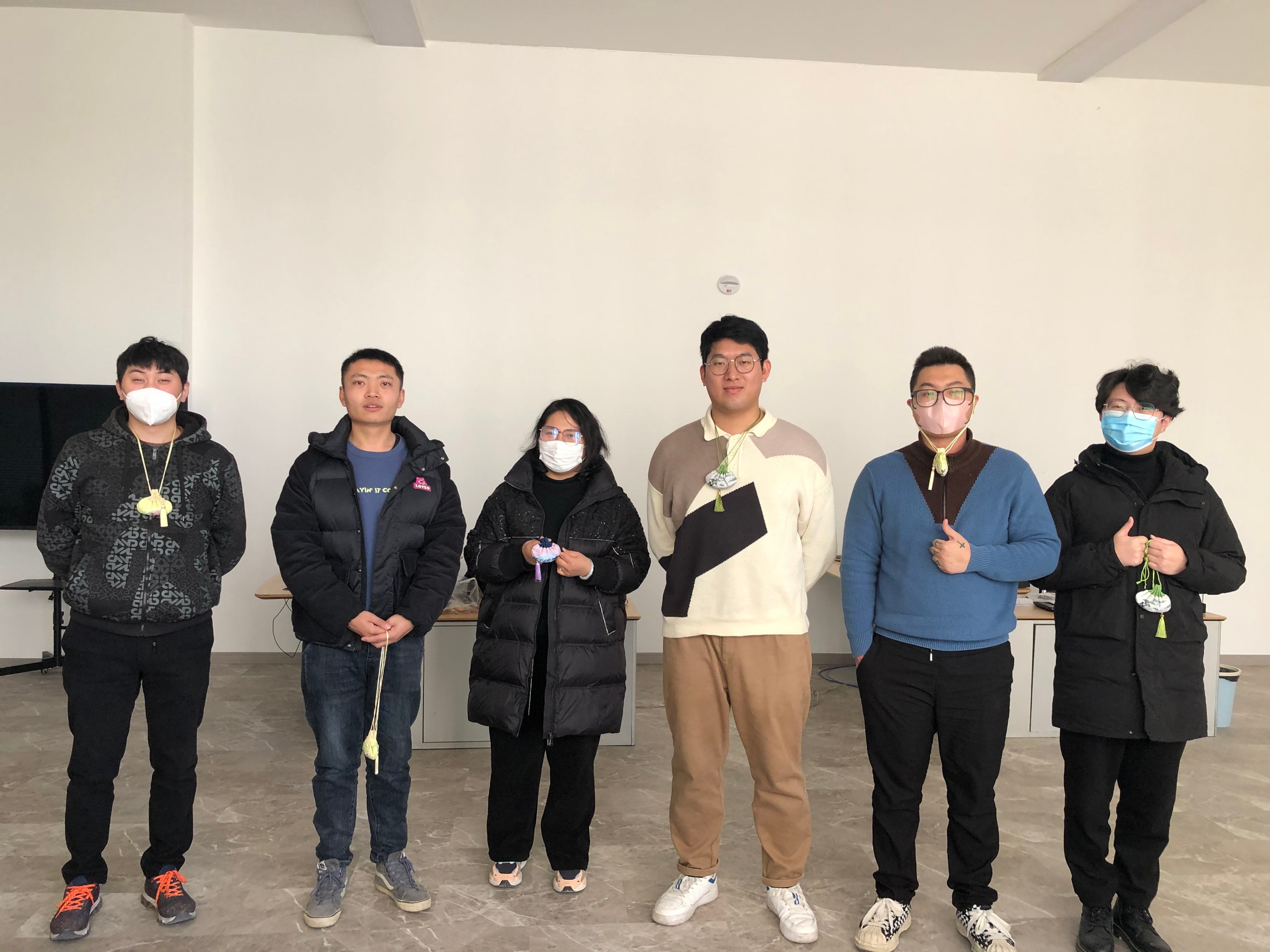 1742958918636185.jpg ca81d91723d93c4f4908569d74a472f4.jpg