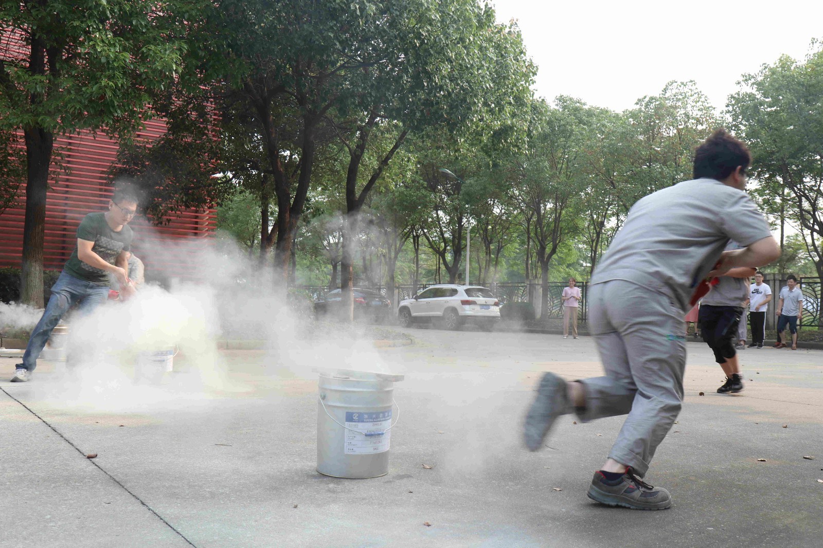 1743130471865616.jpg 372e41098979f8699b4317565ae61113.jpg