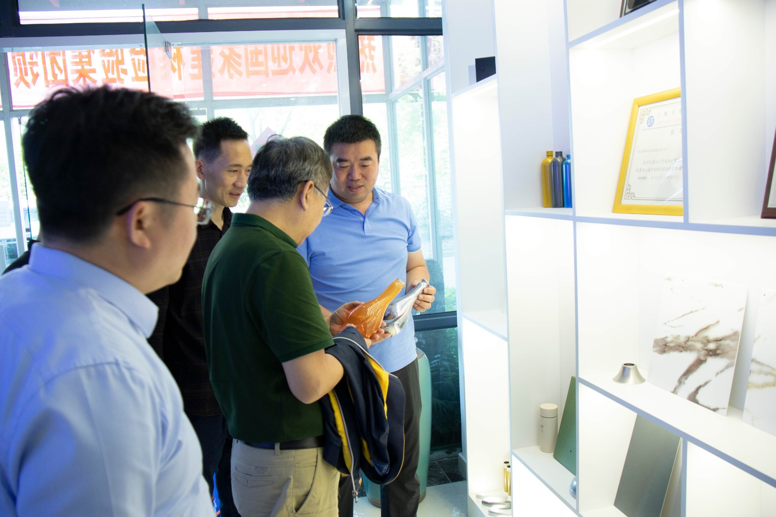 1743130827897864.jpg 356304a3d2074a711a904ce807ea5be9.jpg