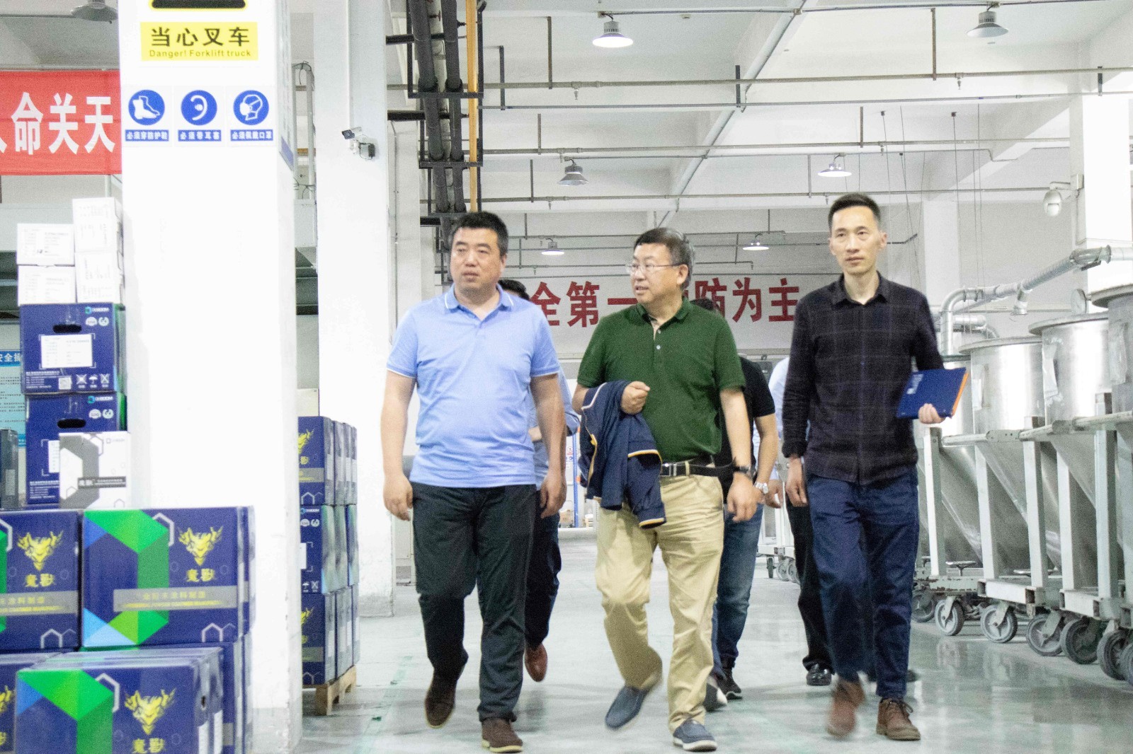 1743130837273727.jpg 443473d873374f4b0767533598b5ee10.jpg