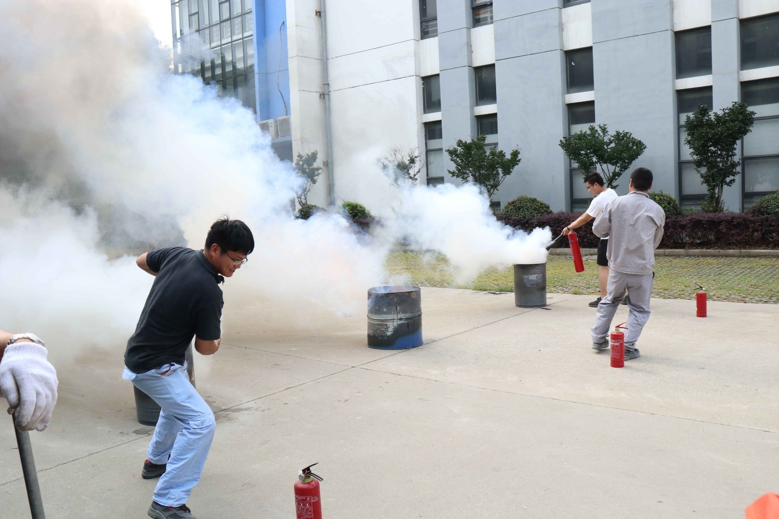 1743133527993498.jpg 2c48b561090543ce1dfc058730290fee.jpg