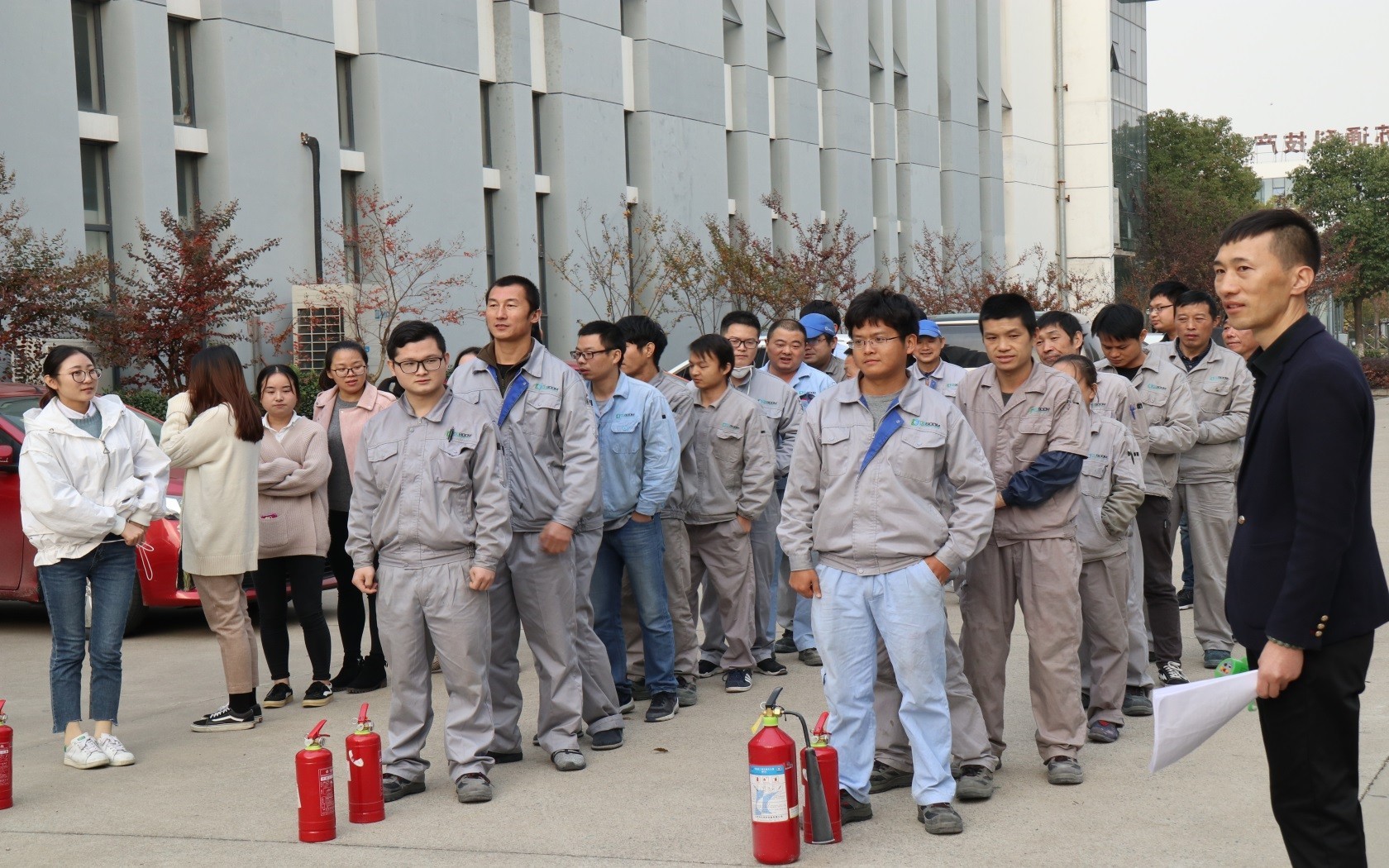 1743139224847462.jpg 00846909fd832dfae16e13d759ec518e.jpg